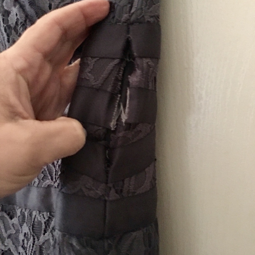 Dress - Picture 6 of 7